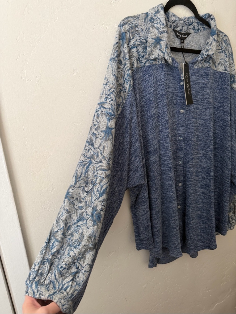 Young Threads Oversized Blue Floral Button-Up Top - 2X - Picture 2 of 6